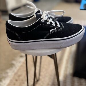 Vans Classic Black and White Low-Tops thick bottom